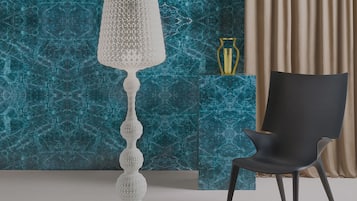 Apartamento superior, 1 habitación, accesible para personas con discapacidad, fumadores (Paris) | Zona de estar | Una televisión de pantalla plana