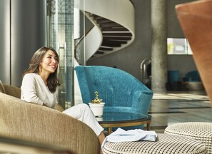 Sala de estar en el lobby