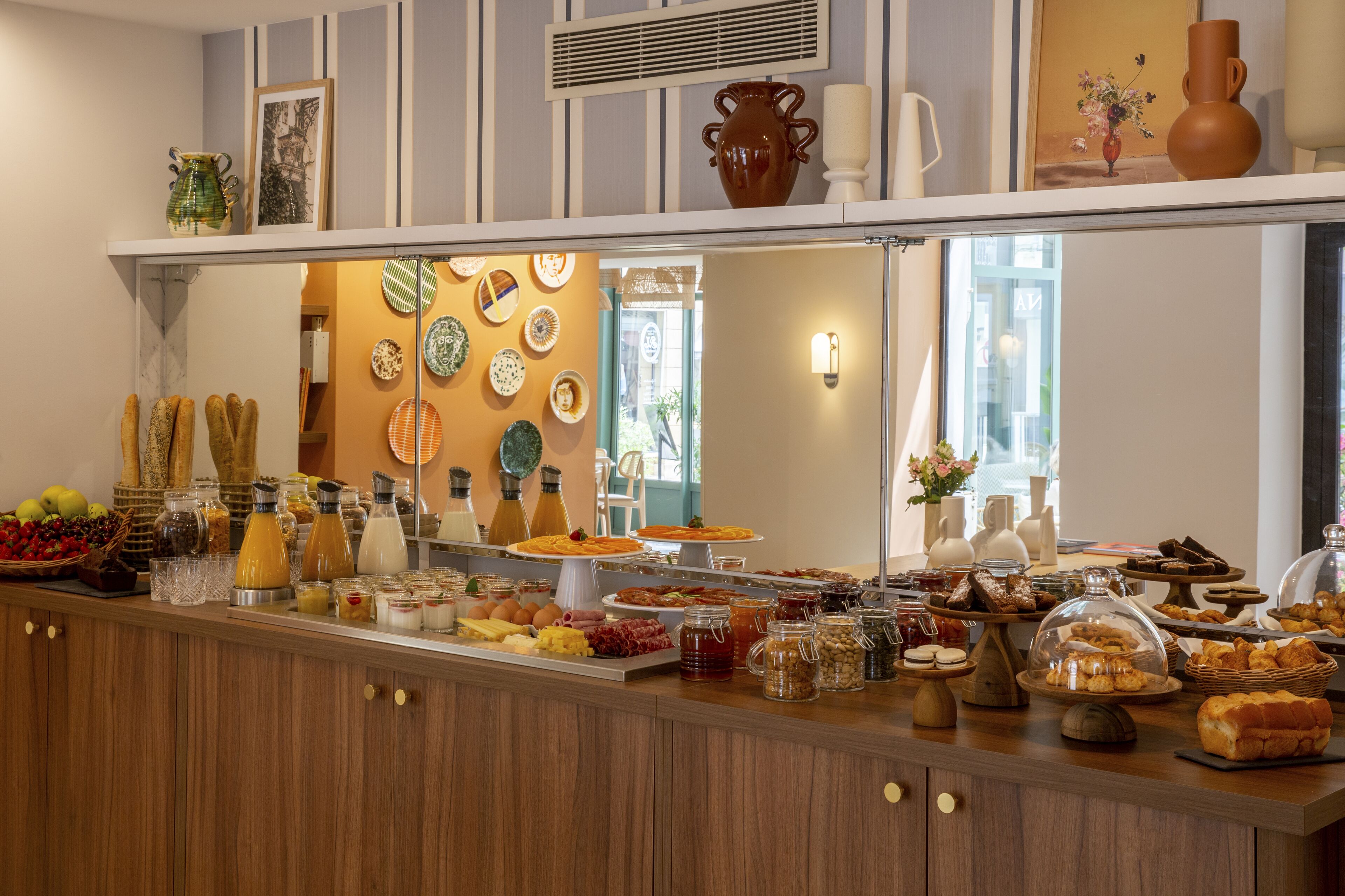 daily buffet breakfast (eur 15 per person)