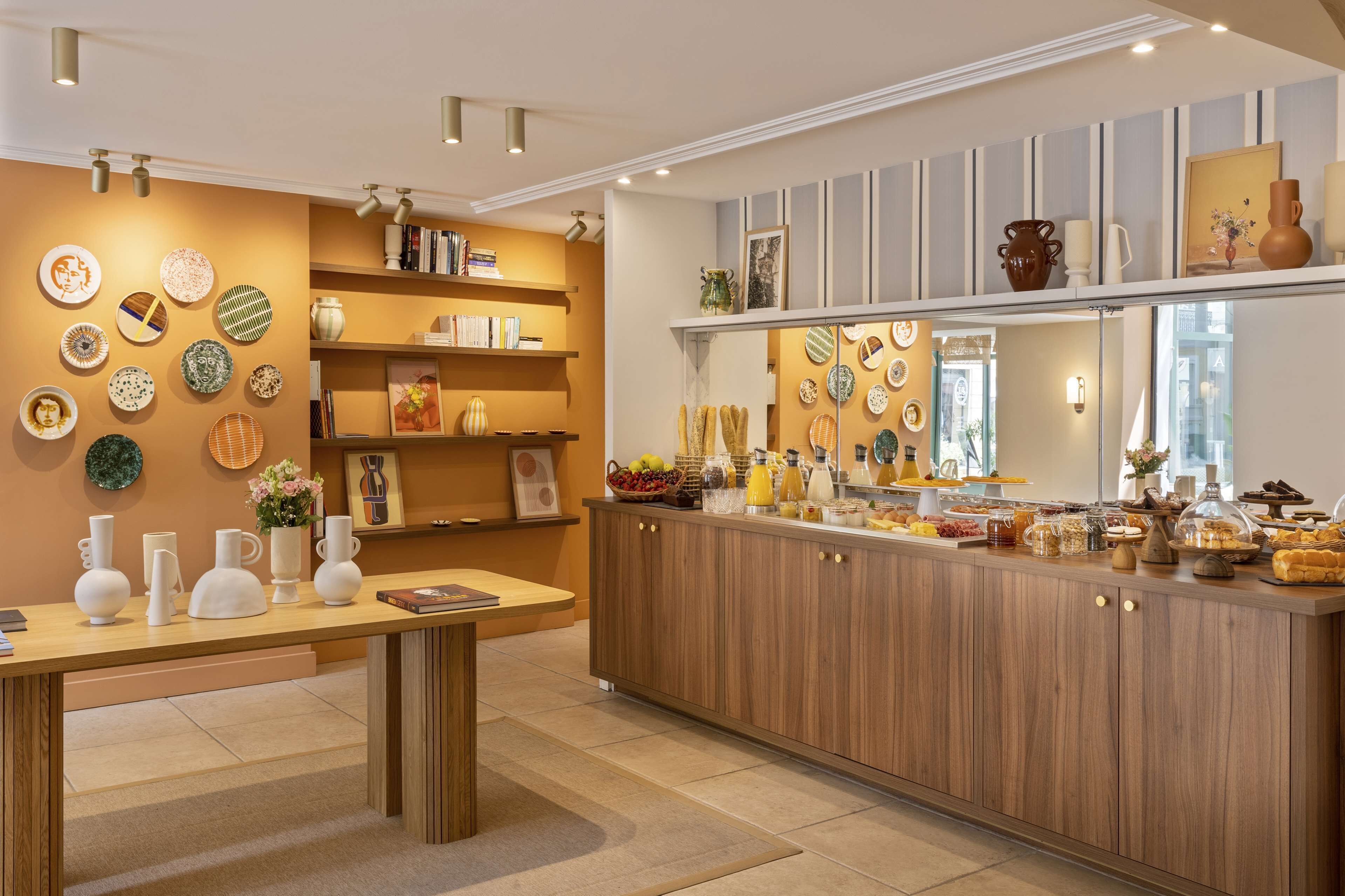 daily buffet breakfast (eur 15 per person)