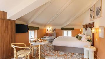 Junior Suite, 1 King Bed, Non Smoking (Twin bed on request)