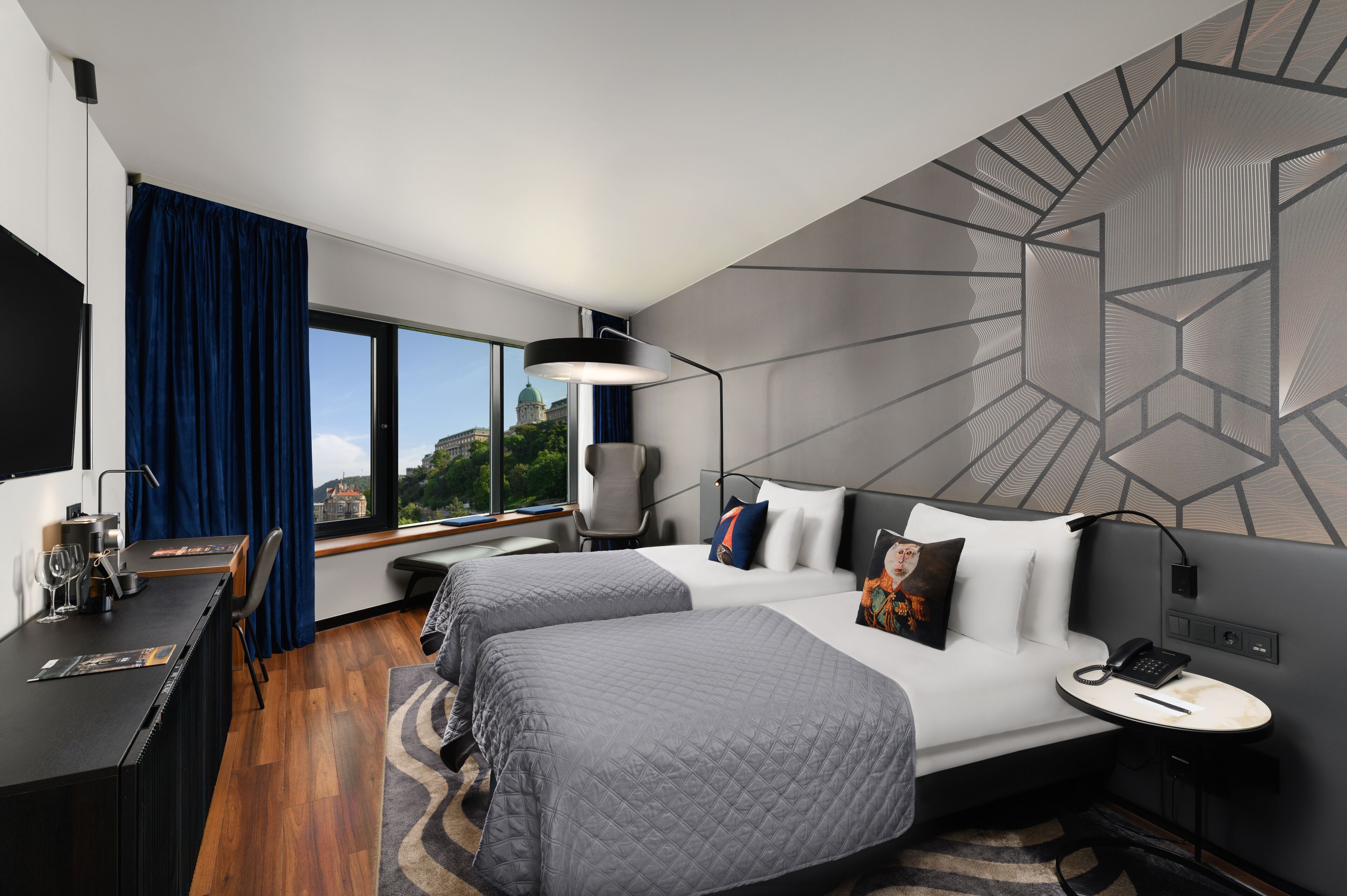 Danube Plus - Urban HiStory | Premium bedding, minibar, in-room safe, blackout curtains