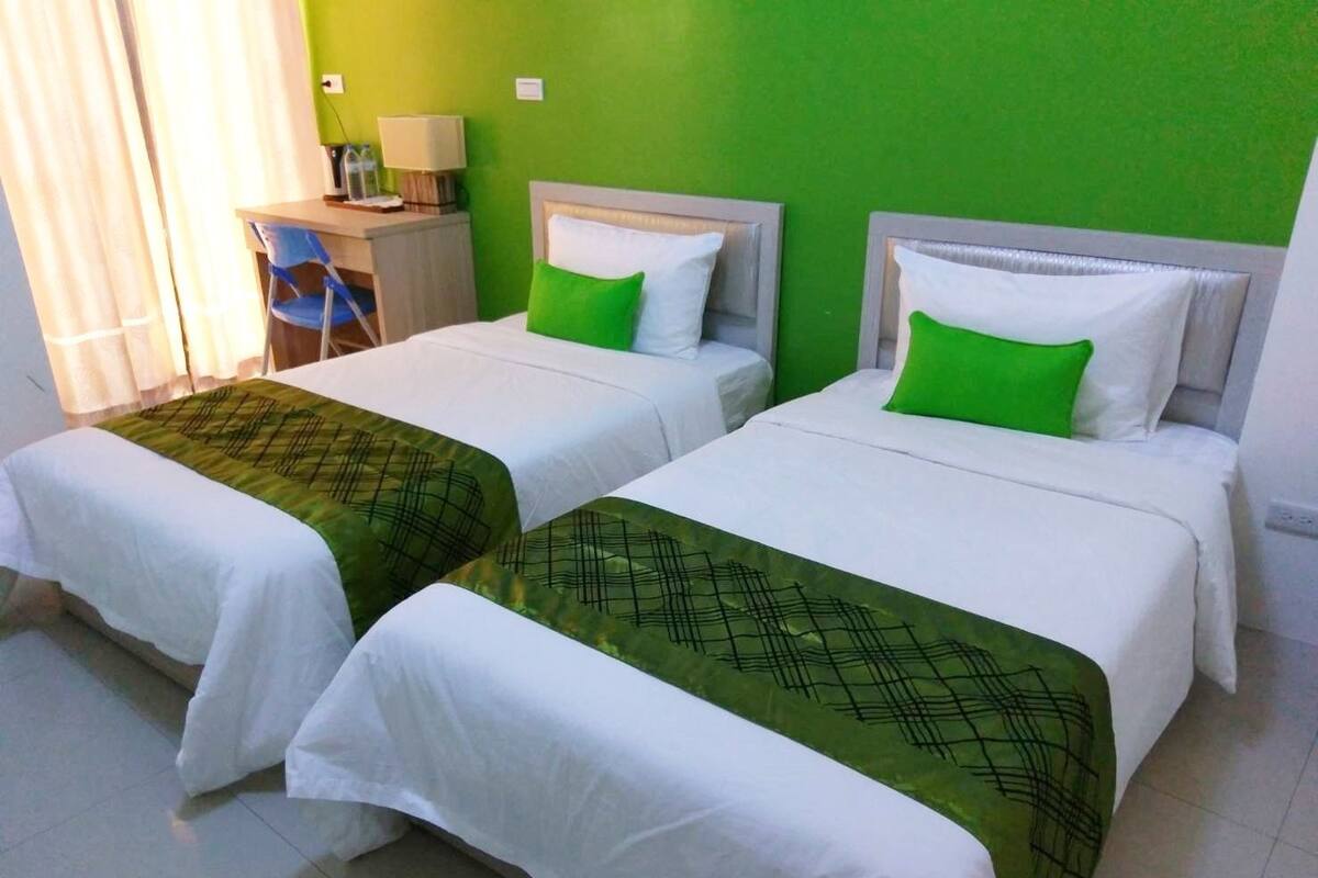 Business Double Room | Desk, laptop workspace, blackout drapes, WiFi (free)
