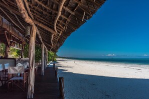 Outdoor dining - Zanzibar Magic Boutique Hotel (Matemwe)