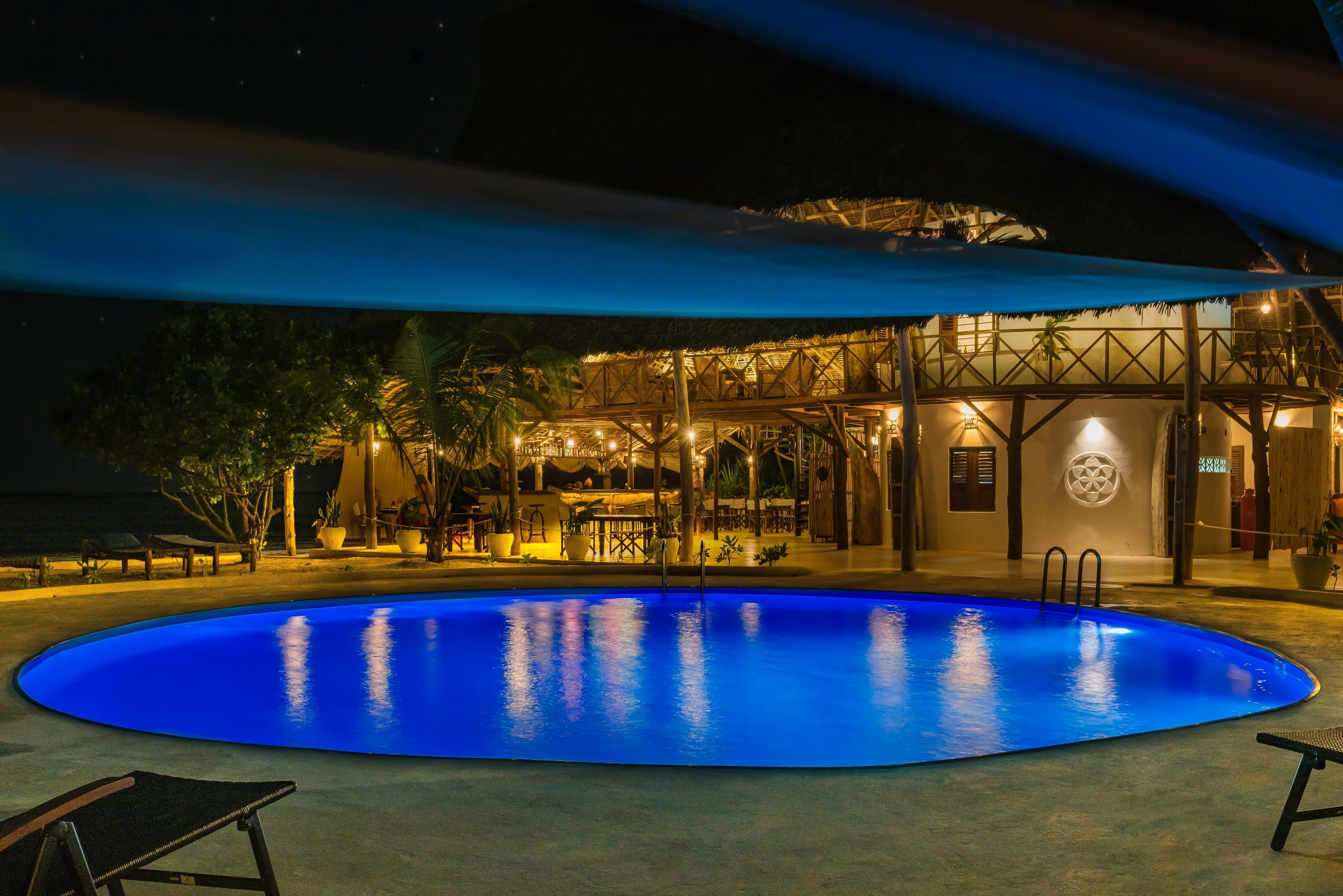 outdoor pool, pool loungers