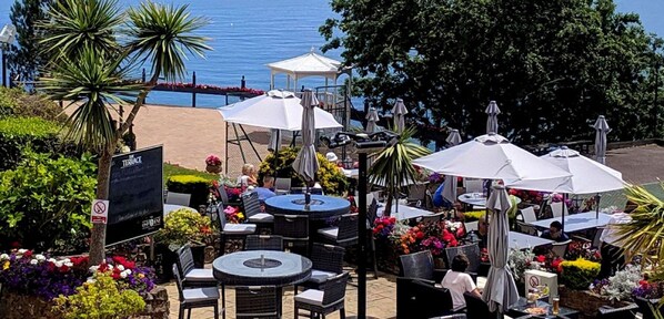 Terrace/patio - The Osborne Apartments (Torquay)
