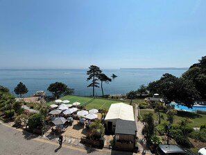Front of property - The Osborne Apartments (Torquay)