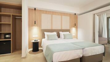 Family Room | Iron/ironing board, free cribs/infant beds, free WiFi, bed sheets