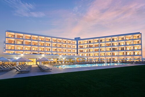 Maris Grand Waterpark Resort