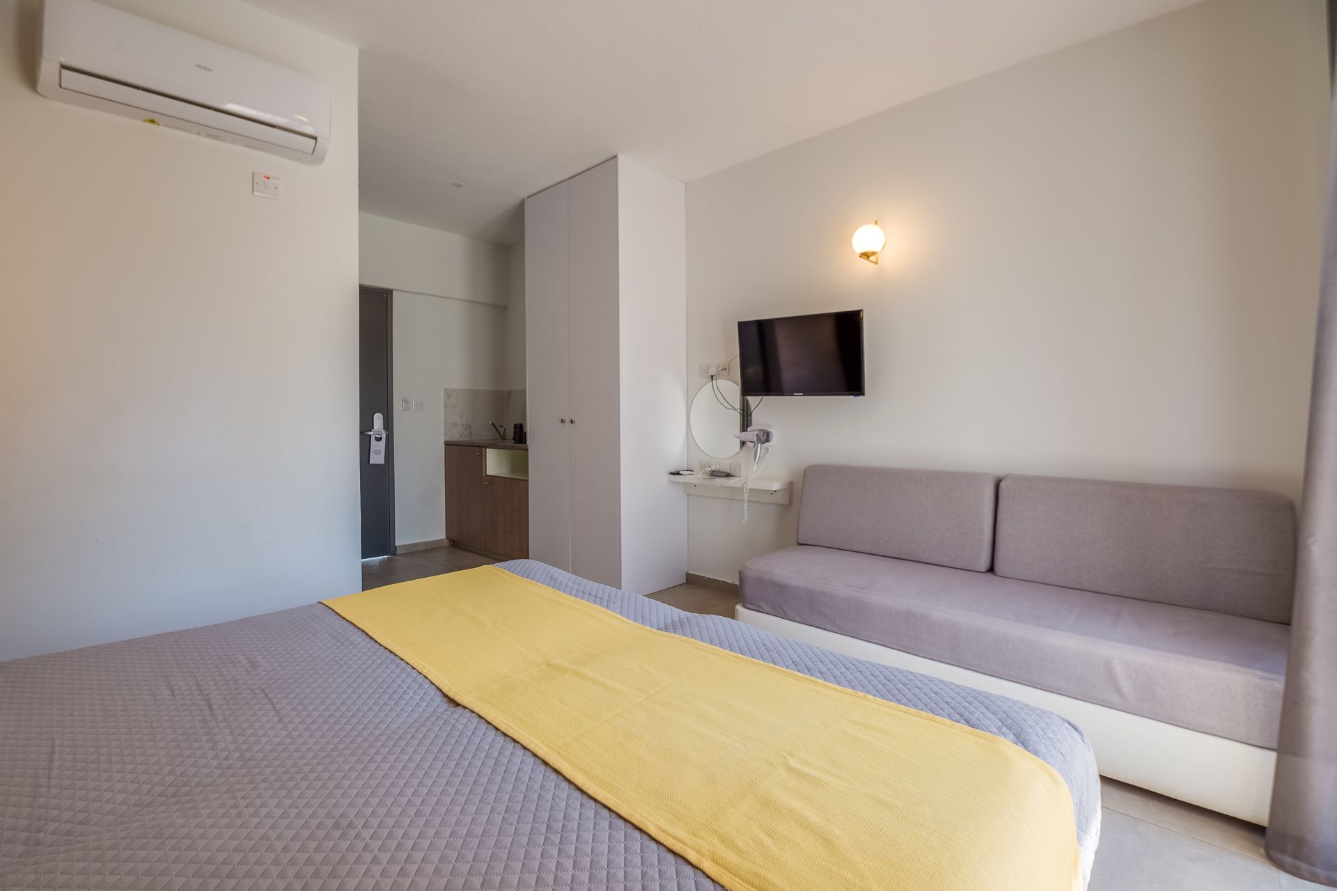 standard studio | in-room safe, desk, iron/ironing board, free cots/infant beds