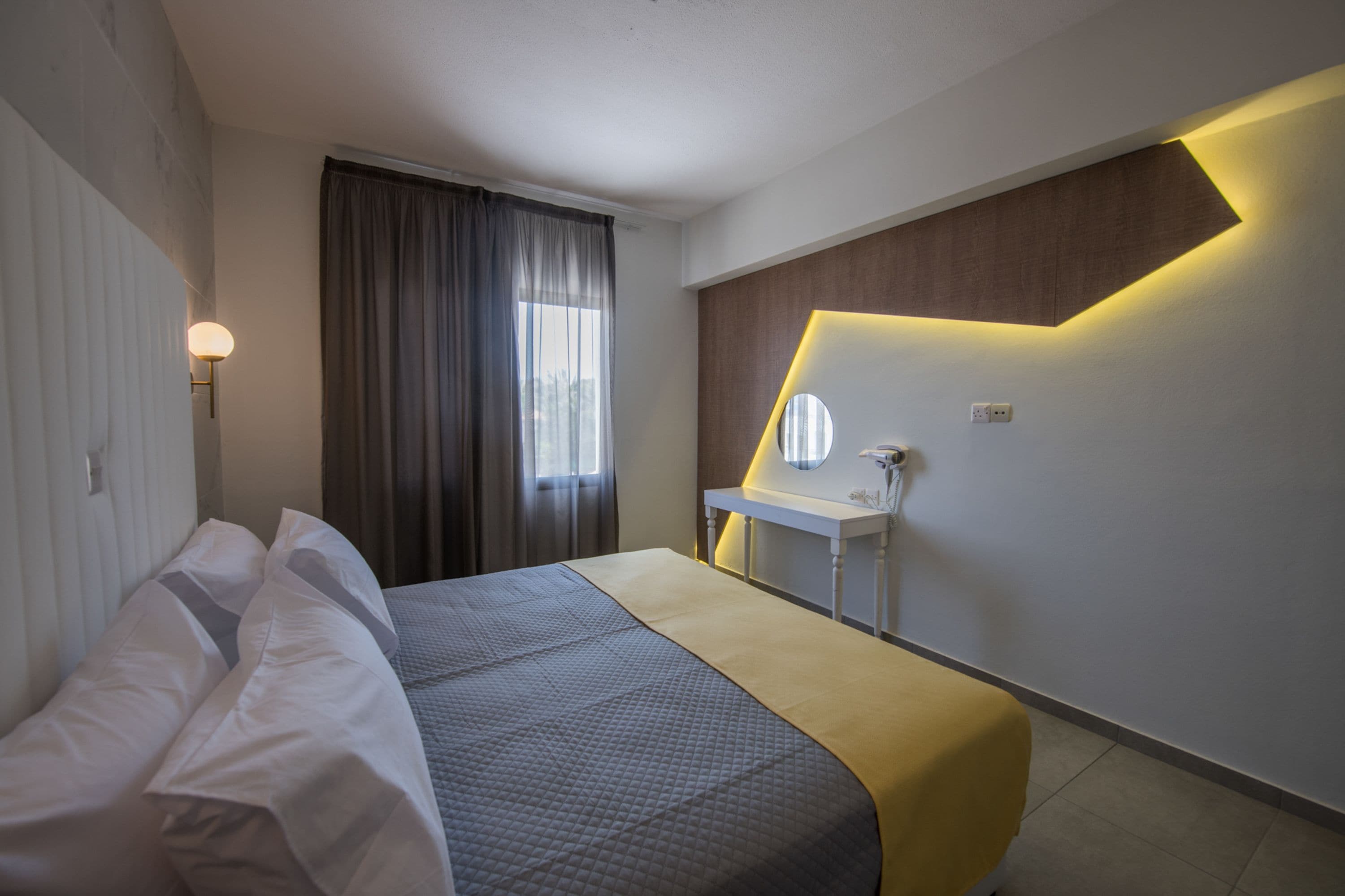 apartment, 1 bedroom | in-room safe, desk, iron/ironing board, free cots/infant beds