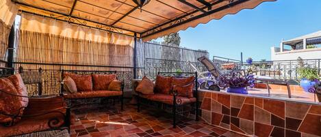 House | Terrace/patio