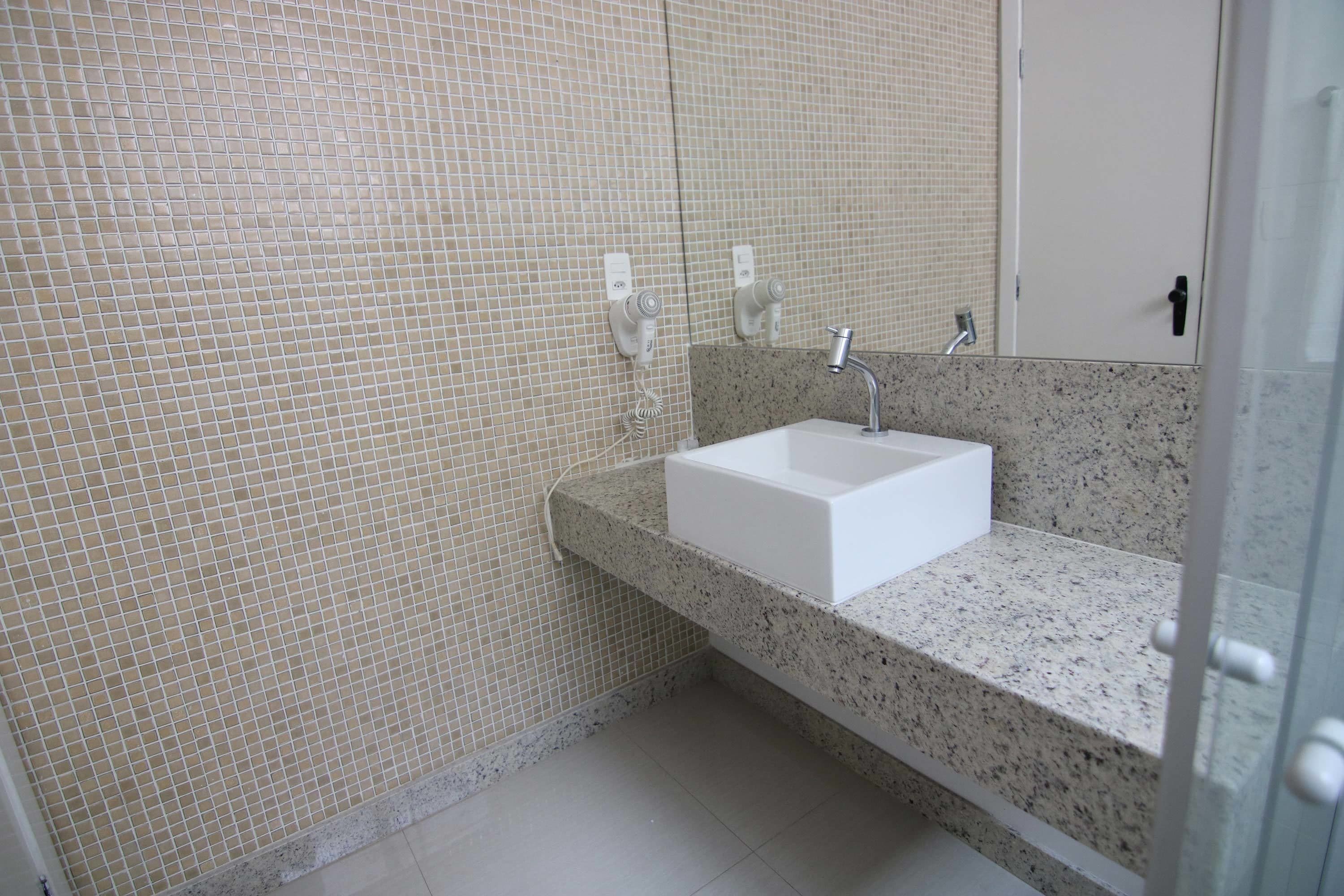 superior twin room | bathroom | shower, free toiletries, hair dryer, towels