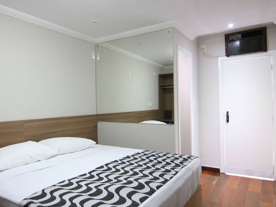 Minibar, in-room safe, desk, laptop workspace