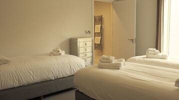 2 bedrooms, premium bedding, iron/ironing board, free WiFi