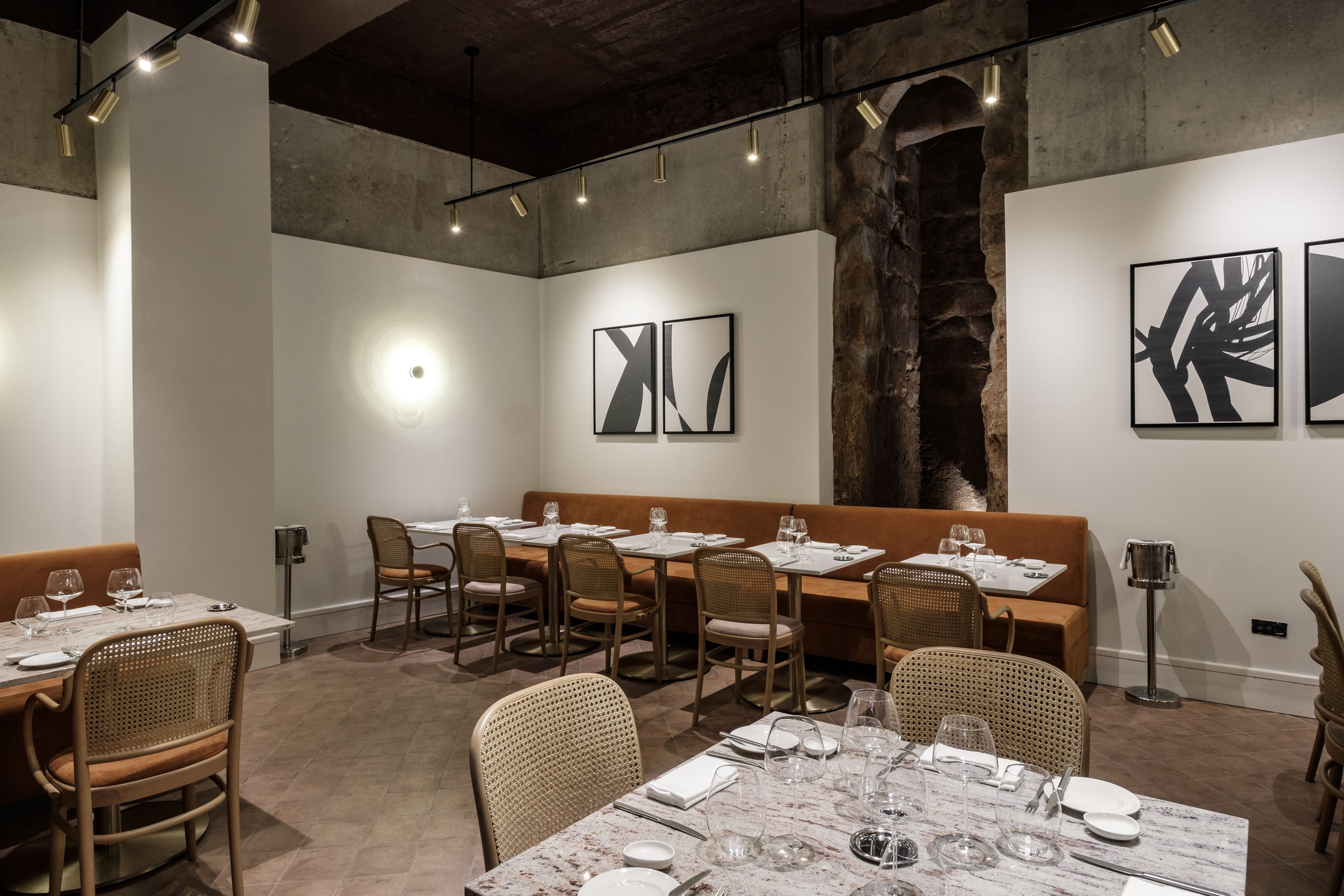 free daily cooked-to-order breakfast