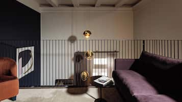 Suíte Júnior | Roupas de cama premium, frigobar, cofres nos quartos