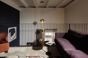 Junior Suite | Premium bedding, minibar, in-room safe, individually decorated