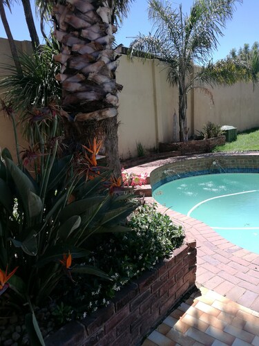 Naisar Holiday Home & Cottage Primrose