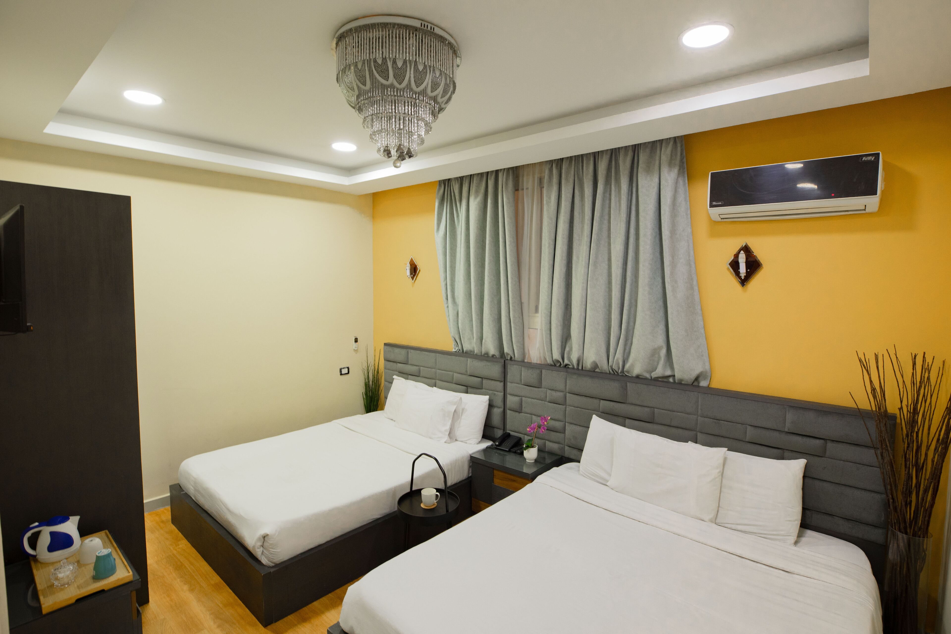 Photo - Capital City Hotel