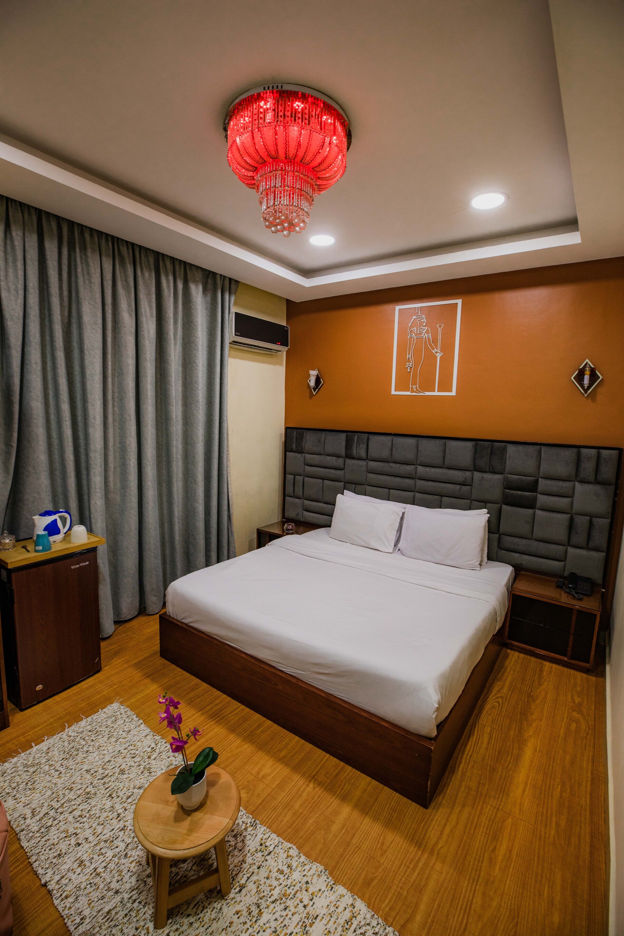 Photo - Capital City Hotel