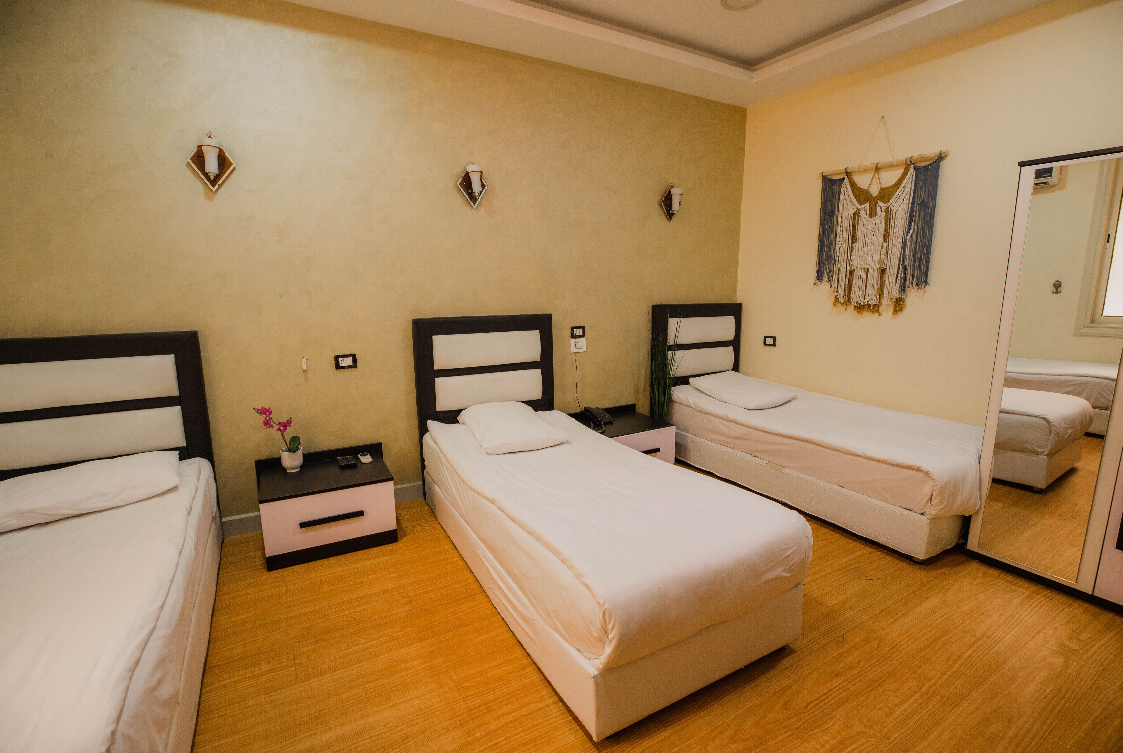 Photo - Capital City Hotel