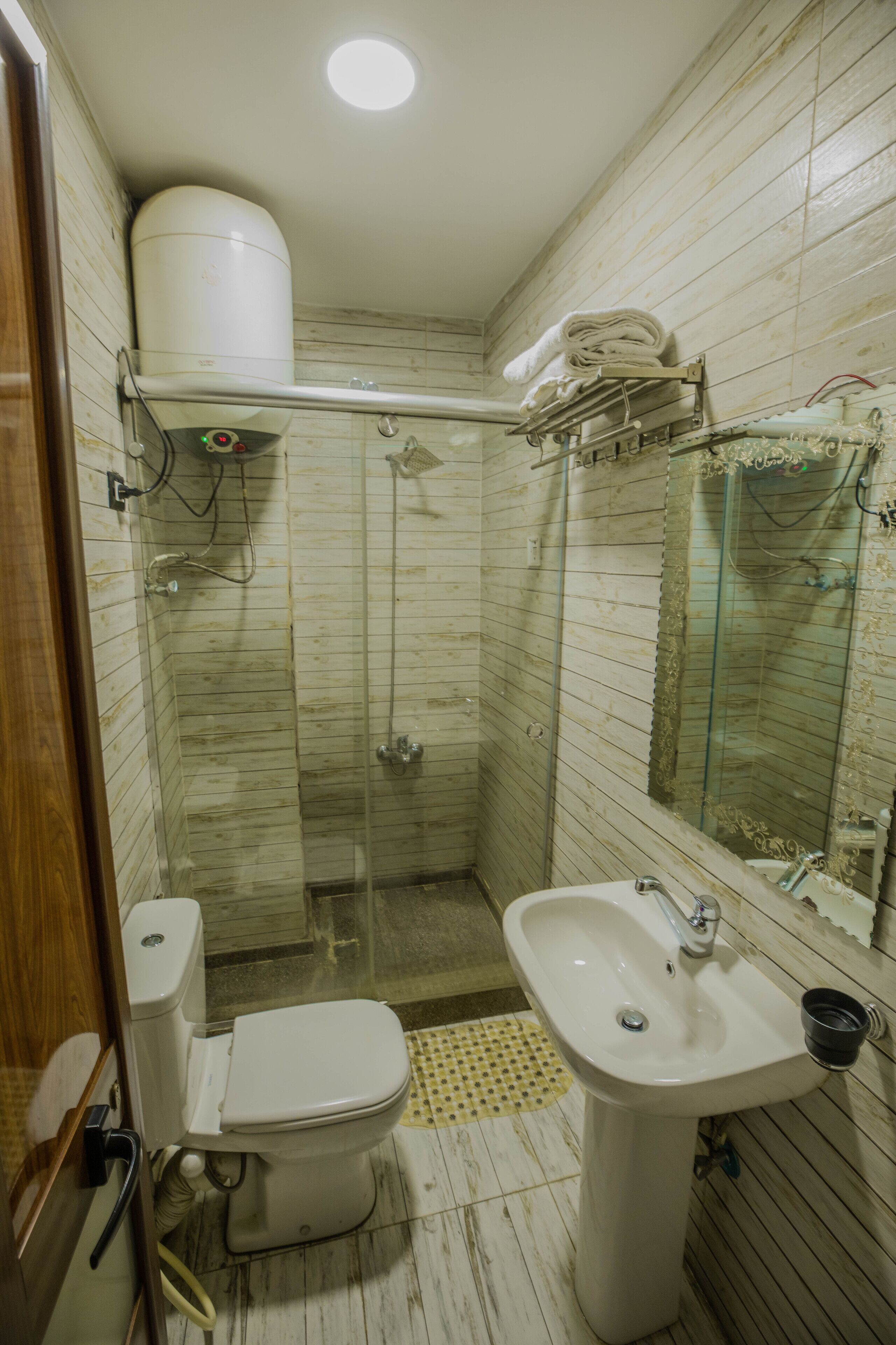 Photo - Capital City Hotel