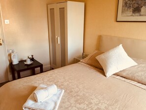 Free WiFi, bed sheets