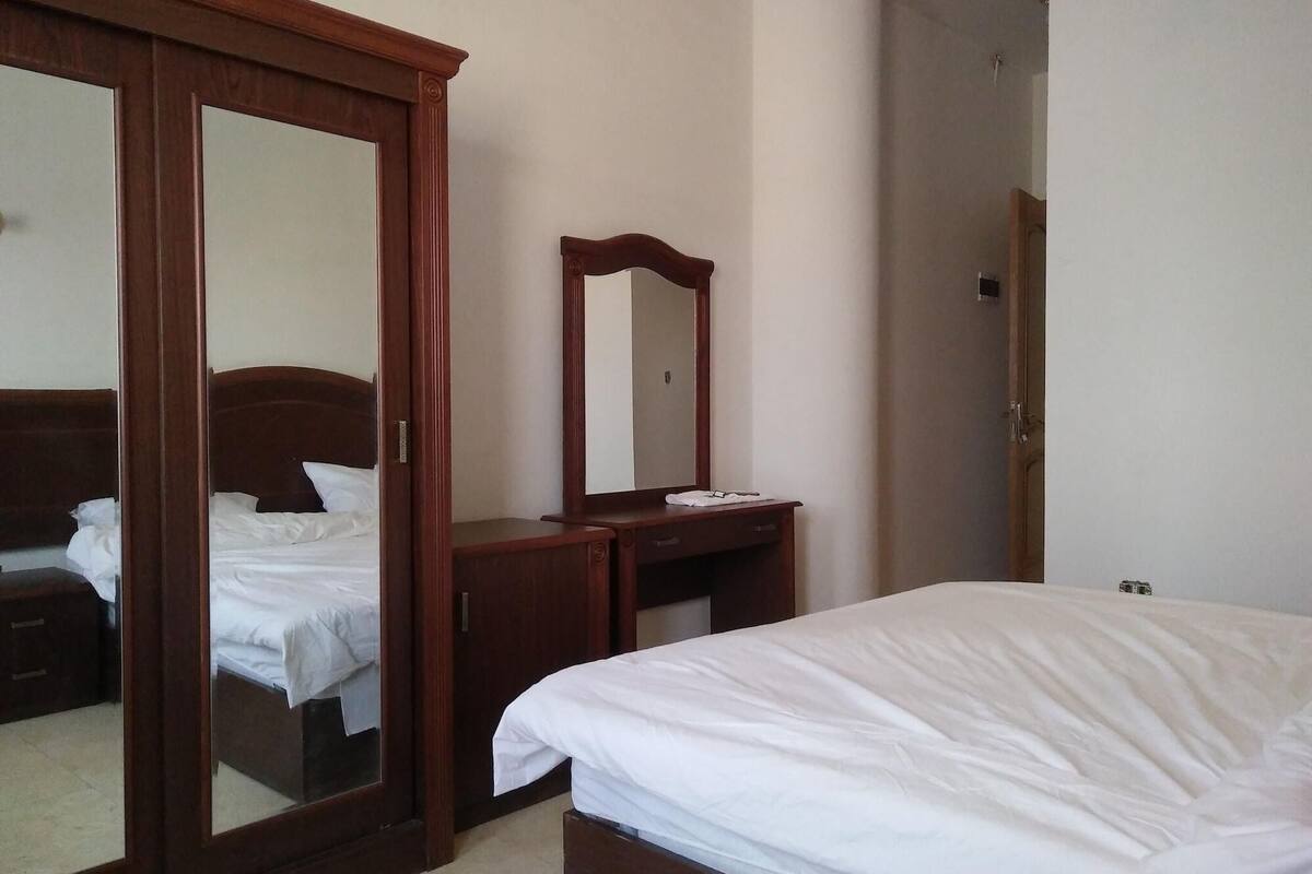 1 bilik tidur, peralatan tempat tidur premium, peti besi dalam bilik 