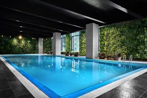 Indoor pool - Crowne Plaza Shanghai Jinshan by IHG (Shanghai)
