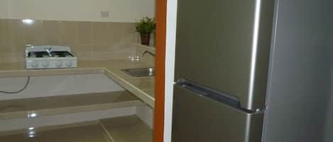 基础公寓 | 私人厨房 | 大冰箱、炉灶、厨具/餐具