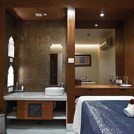 Steam room, body treatments, aromatherapy, deep-tissue massages