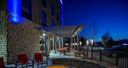 Holiday Inn Express & Suites Colorado Springs AFA Northgate by IHG