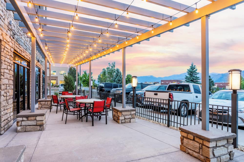 Holiday Inn Express & Suites Colorado Springs AFA Northgate by IHG