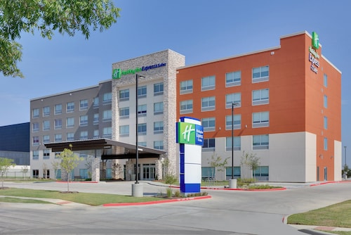 Holiday Inn Express & Suites Dallas NW HWY - Love Field by IHG