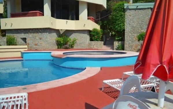 Outdoor pool, pool loungers