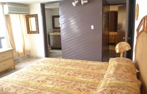 2 bedrooms