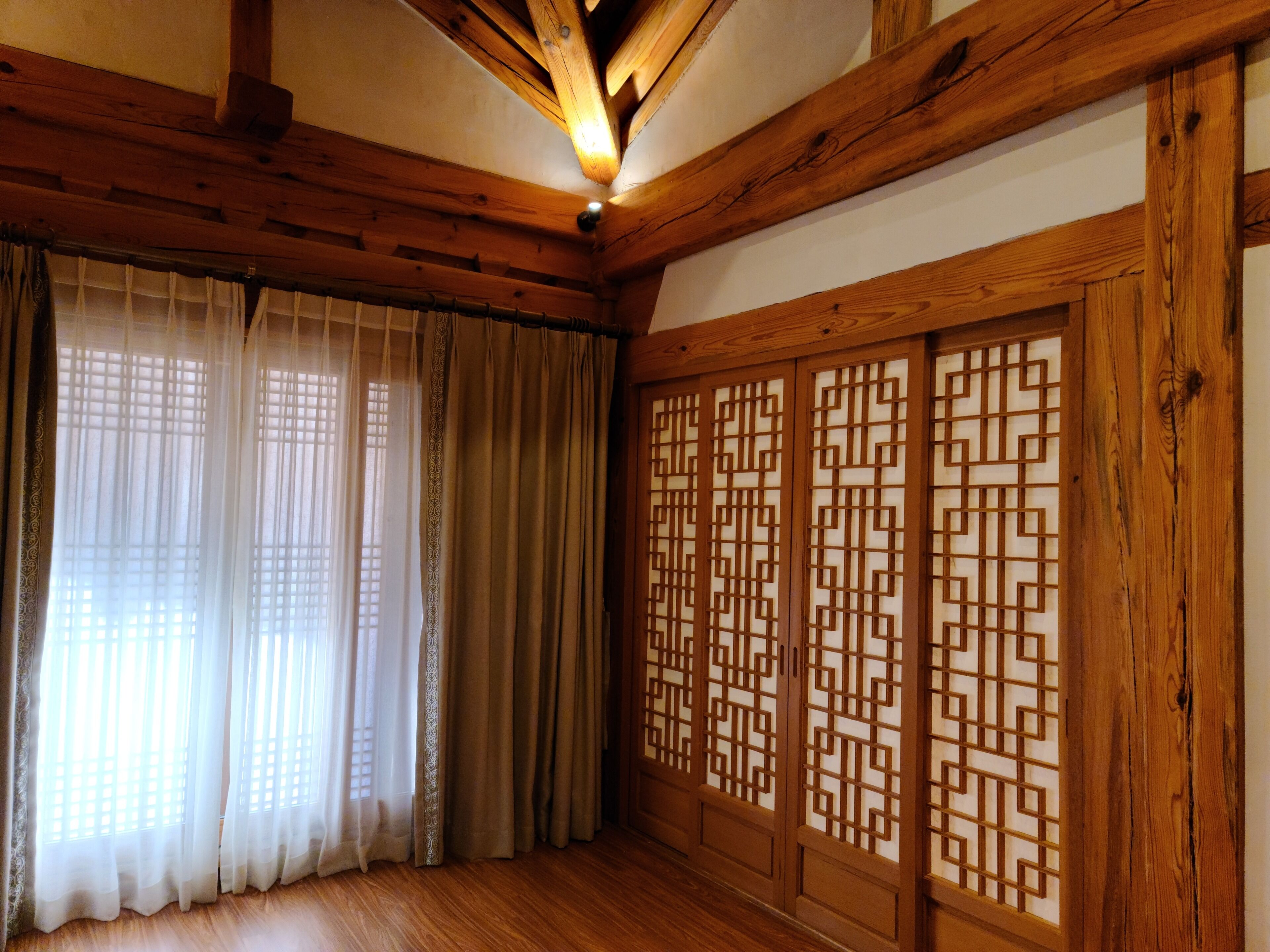 traditional double room (ondol - inchun, hangang, hyuhyu, siga) | 1 bedroom, blackout curtains, rollaway beds, free wifi