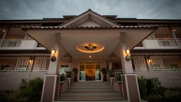 Ngoại thất