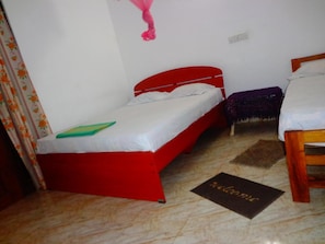1 bedroom, free WiFi, bed sheets