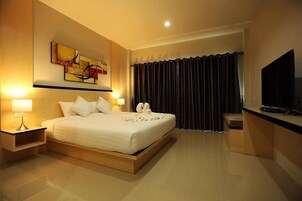 Standard Double Room | 办公桌、遮光窗帘、隔音、免费 WiFi