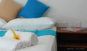 Standard-Doppelzimmer, 1 Queen-Bett | Bügeleisen/Bügelbrett