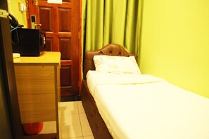 Single Room | In-room safe, desk, laptop workspace, free WiFi - Inks Hotel (Nairobi)