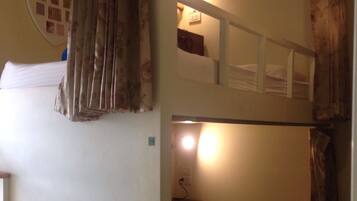 Brankas, Wi-Fi gratis, dan seprai linen