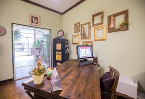Reception - iRoom Boutique House (Chiang Mai)