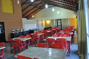 Desayuno de cocina local incluido todos los días