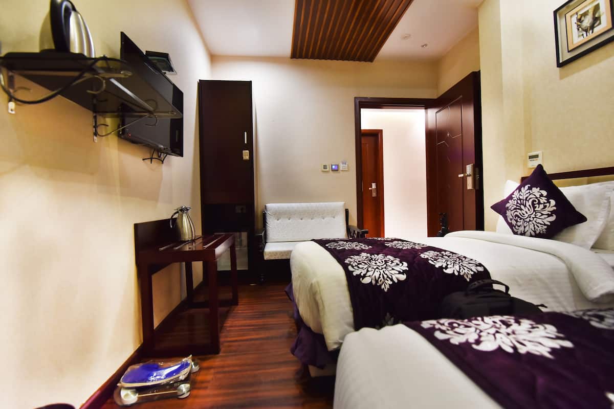 Singola Executive, bagno privato | Biancheria da letto di alta qualità, una scrivania, insonorizzazione