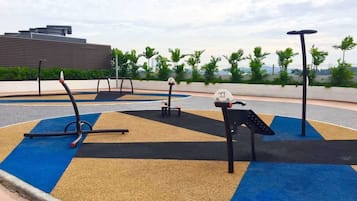 Children’s play area – outdoor