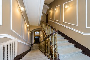Staircase - Staronevsky Dom (St. Petersburg)
