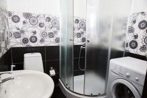 شقة مريحة - غرفة نوم واحدة - لغير المدخنين - منظر للجبل | حمام | تجهيزات دش، مستلزمات مجانية للعناية الشخصية، مناشف